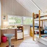 Three-bedroom In Nykobing Sj *