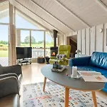 Three-bedroom In Nykobing Sj Rørvig