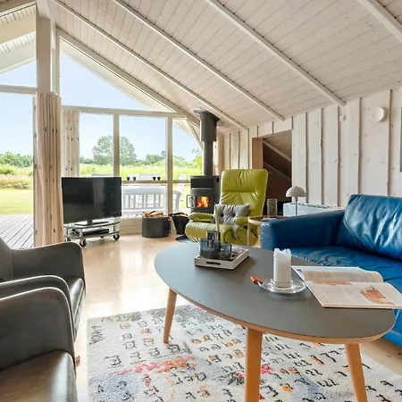 Three-bedroom In Nykobing Sj Rørvig